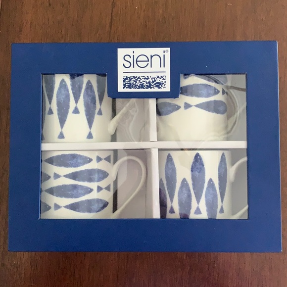Other - Queens by Churchill Sieni Fishie on a Dishie mugs set